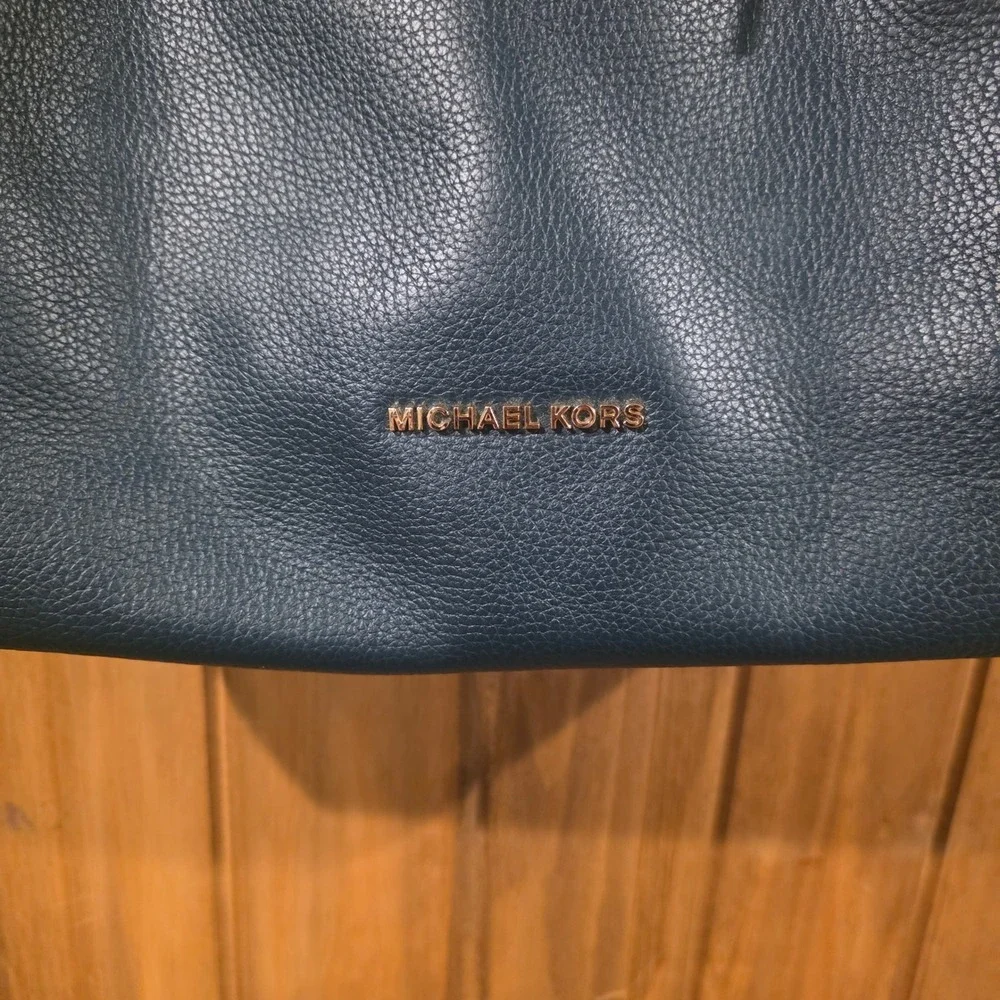 Michael Kors Hobo Bag Women Large Teal Green Excellent Pebbled Leather Gold Logo